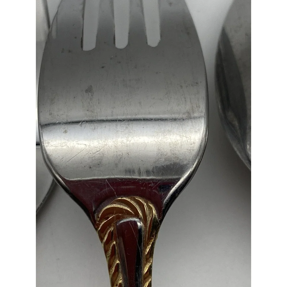 Cambridge CARLYLE GOLD Accent Stainless 18/8 Rope Silverware Flatware Lot Of‎ 4